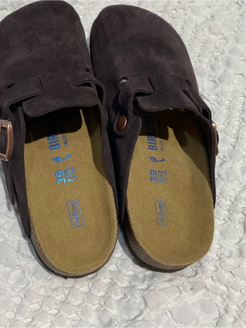 Birkenstock Kids Suede Clog in Dark Brown Sz F8 M 6